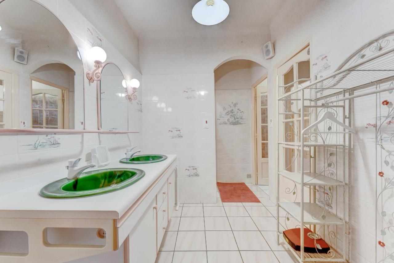 Villa Gilbert Vins-sur-Caramy ภายนอก รูปภาพ