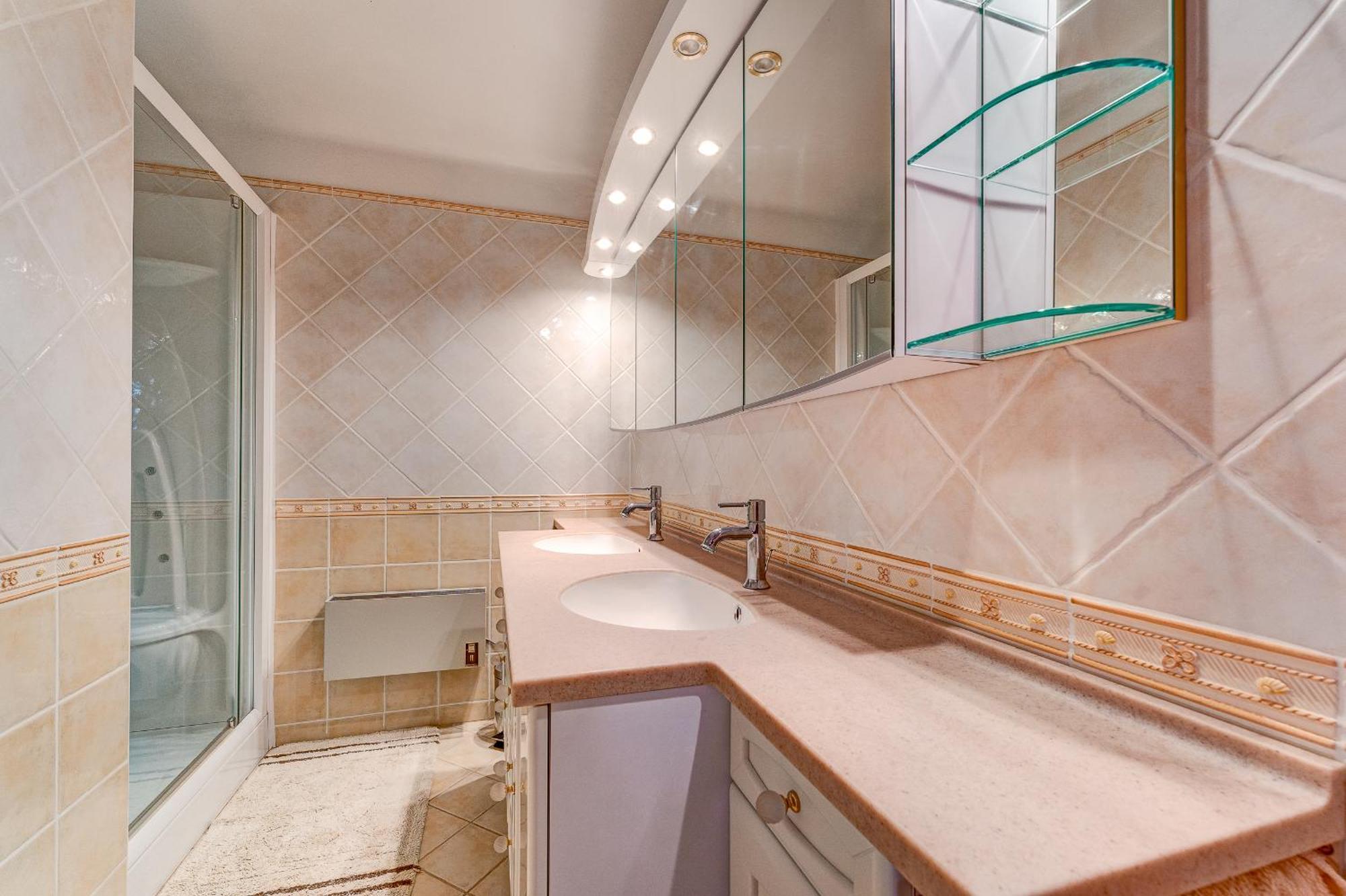 Villa Gilbert Vins-sur-Caramy ภายนอก รูปภาพ